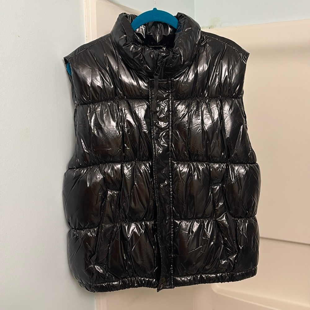 NWT Shiny Black Puffer Vest XL